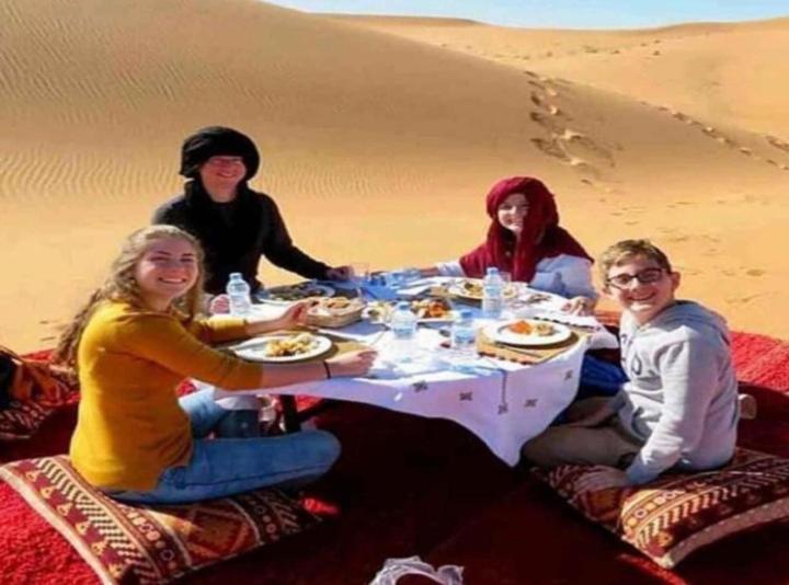 Merzouga Top Luxury Camp Exterior photo